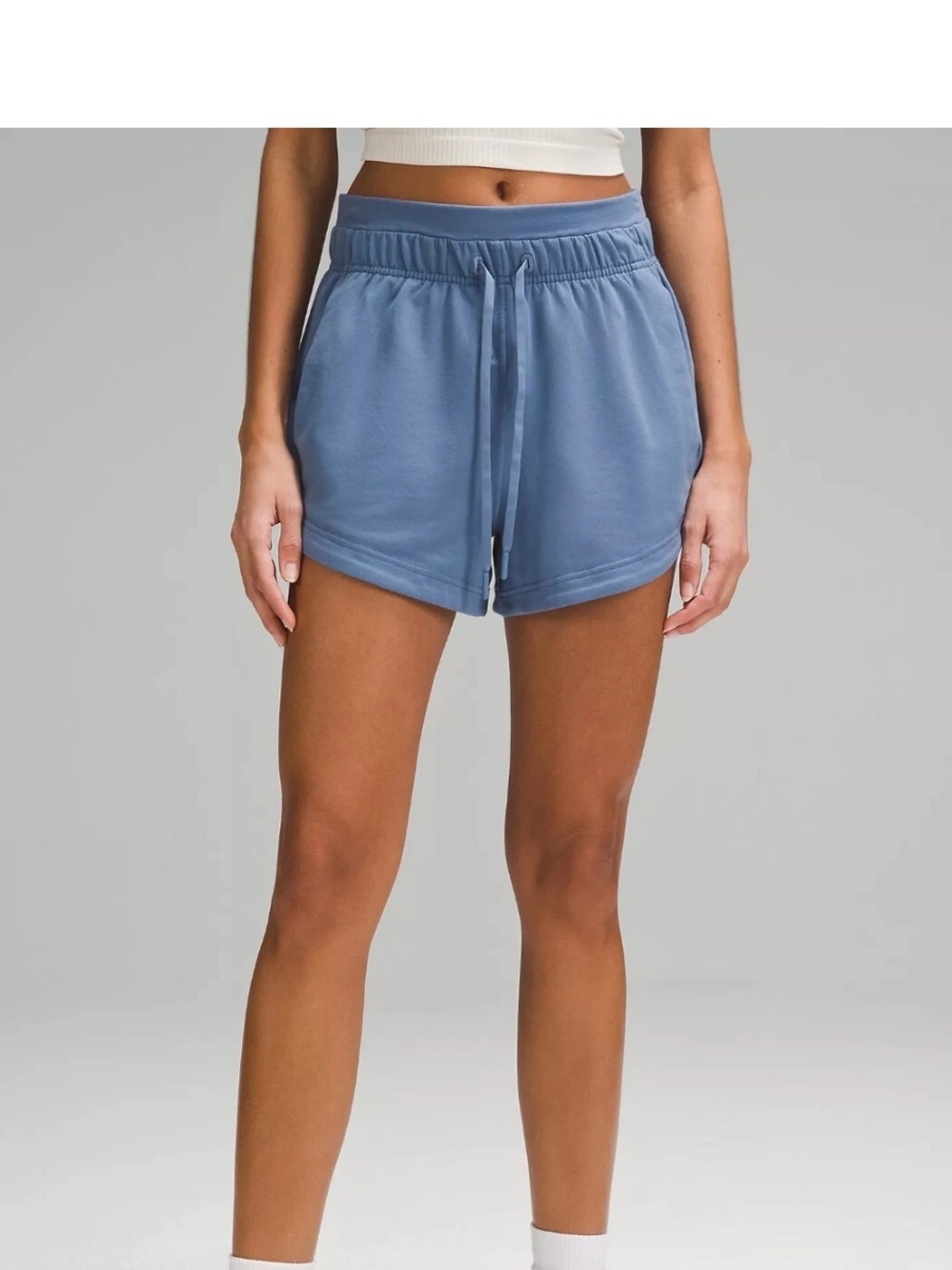 Lululemon Inner Glow High-Rise Short 3" size 6